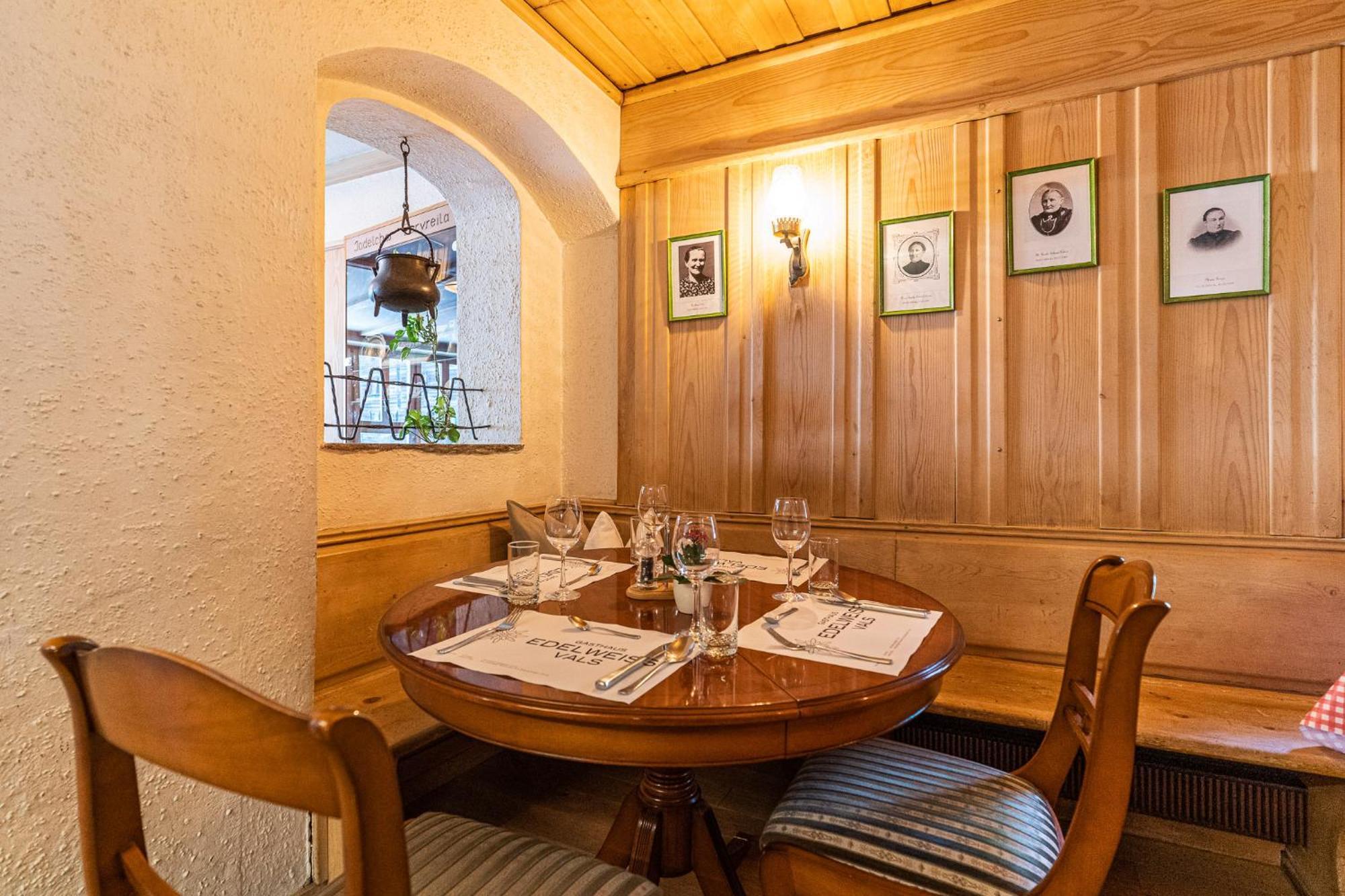 Gasthaus Edelweiss Vals Exterior foto
